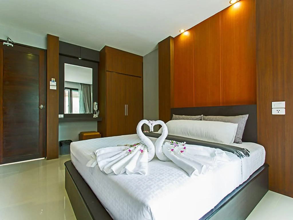 The Breeze Lipe Resort