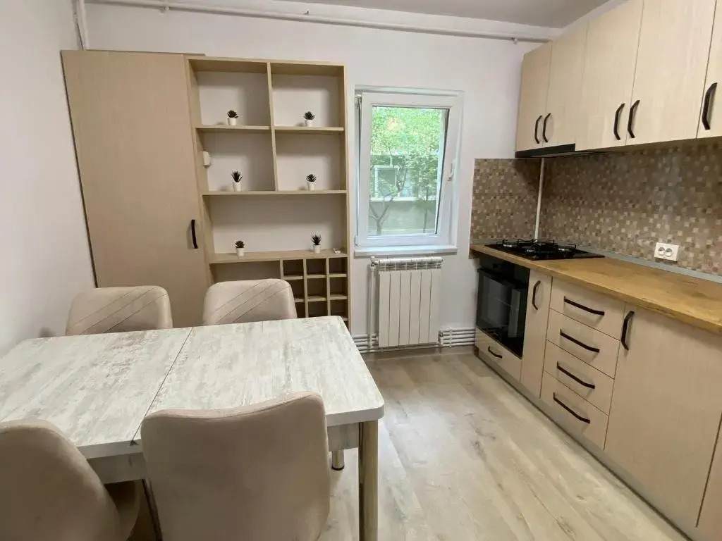 Grove Apartment