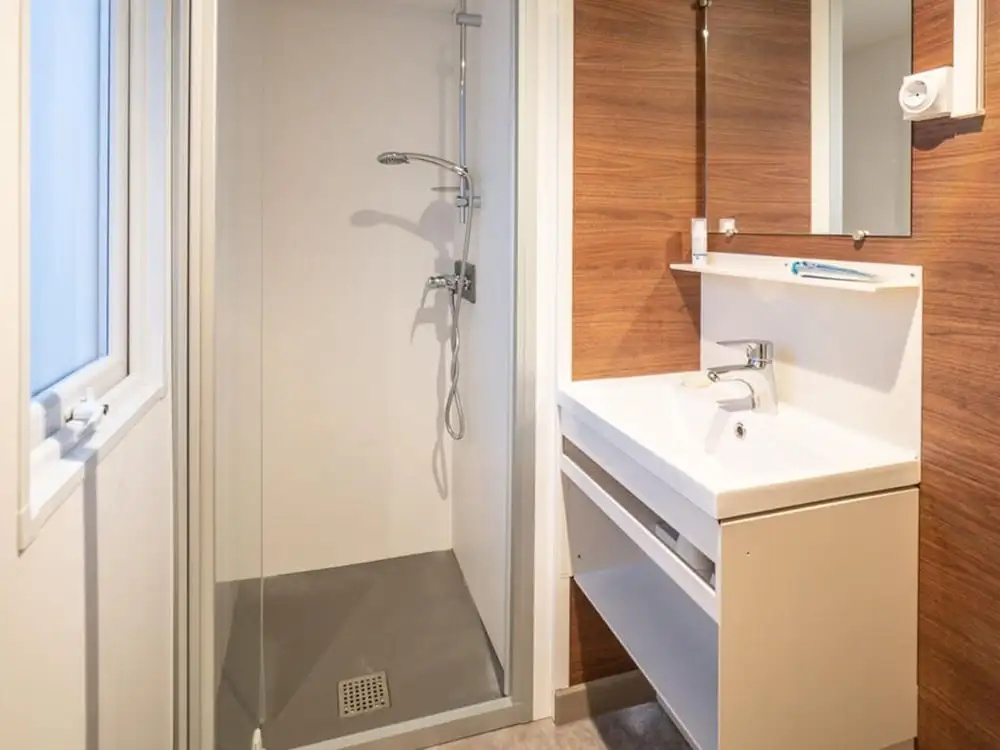 Welcoming Mobile Home in Marina di Altidona With Shared Pool