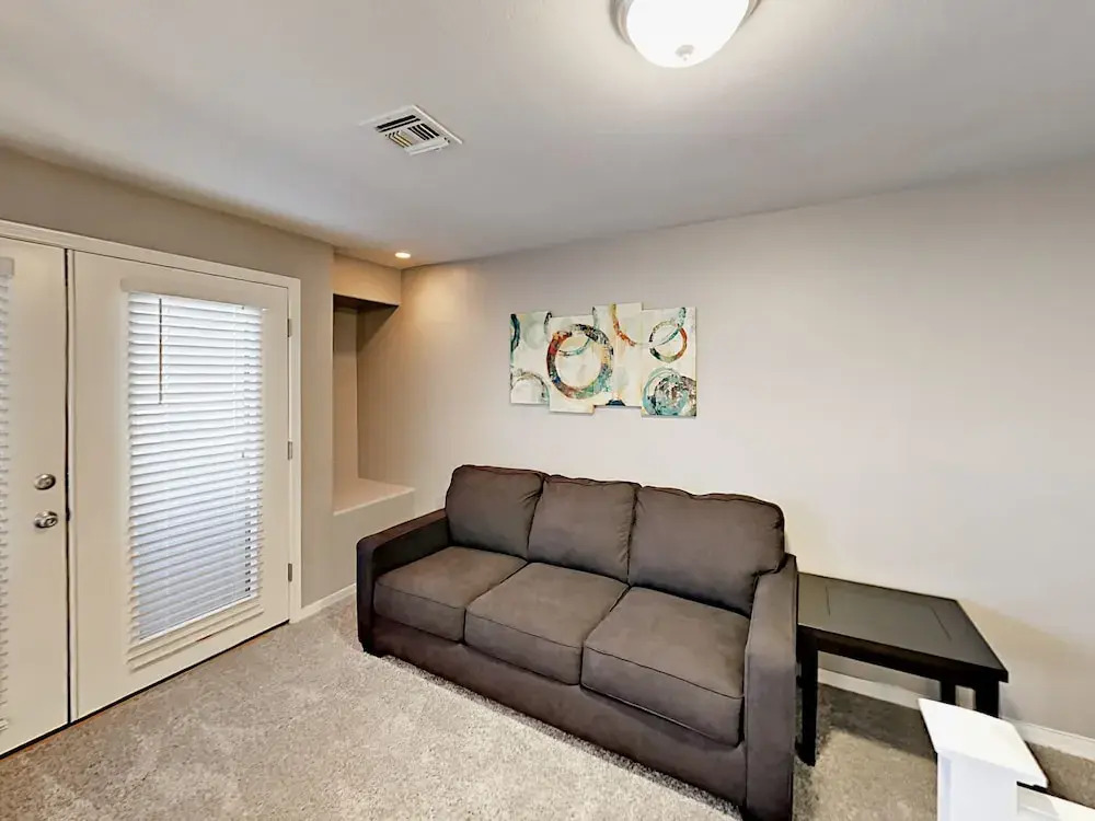 15221 Clubgate Drive Condo Unit 2104 1 Bedroom 1.5 Bathroom Condo