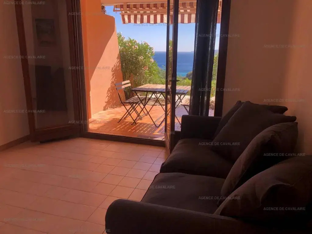 Studio Rayol-Canadel-sur-Mer, 1 pièce, 4 personnes - FR-1-100-275