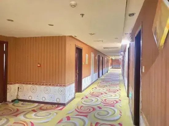 Lijing Hotel Dalat Qi