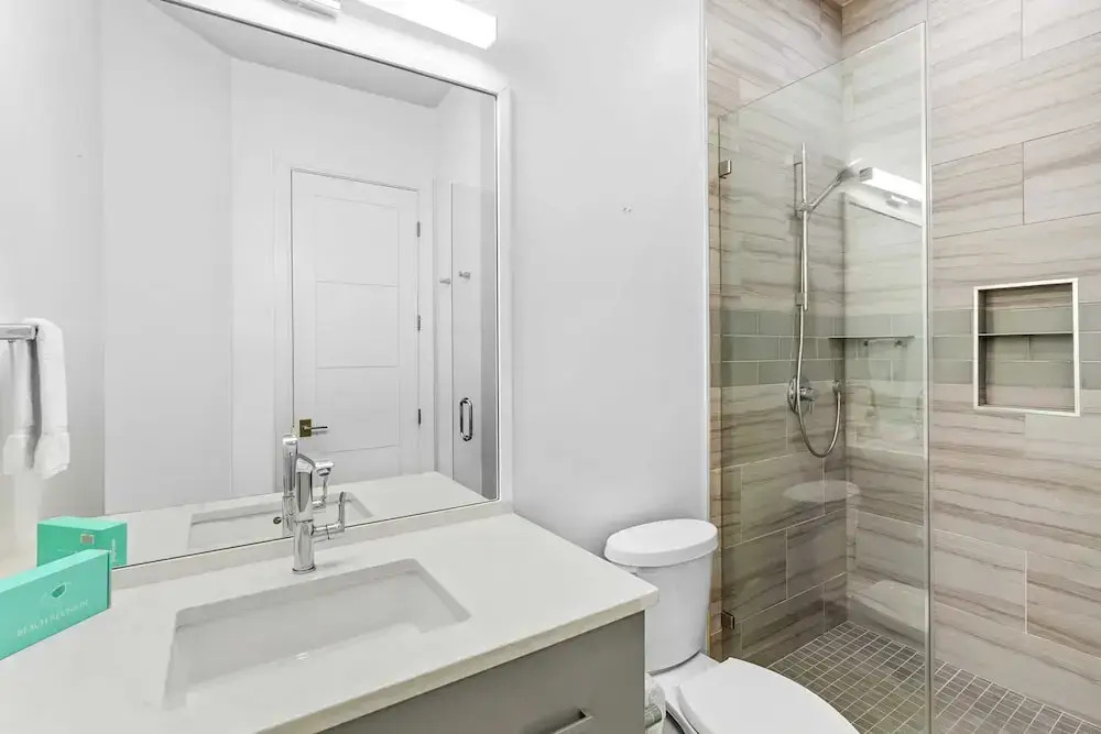 Crest One by Avantstay Rooftop Views, Pool Access, Golf Cart Included