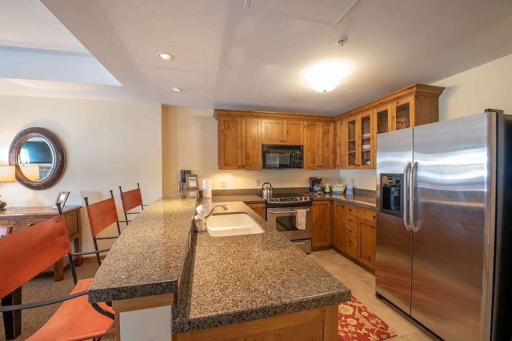 Updated 1 Bedroom In Mountaineer Square Condo - No Cleaning Fee! by RedAwning