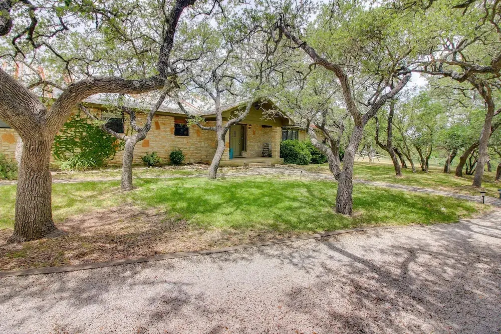 Whitetail Ridge Retreat