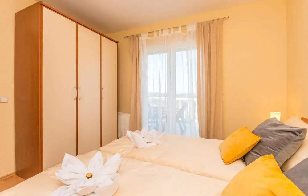 Awesome Home In Turanj