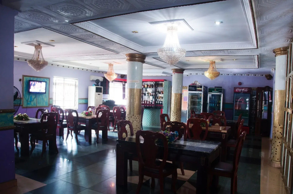 Abanet Hotel