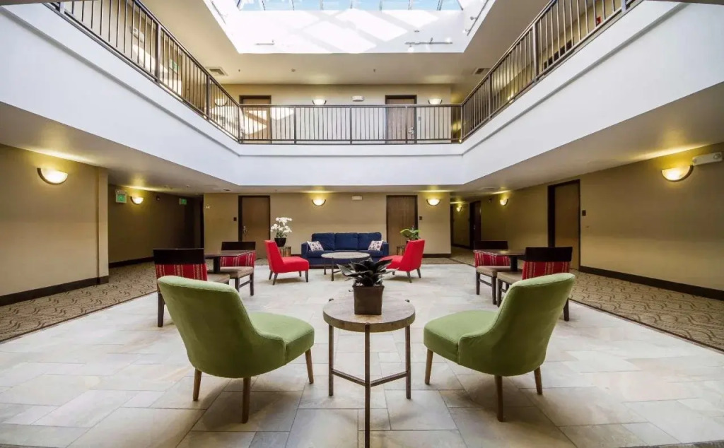THE ATRIUM HOTEL SFO AIRPORT