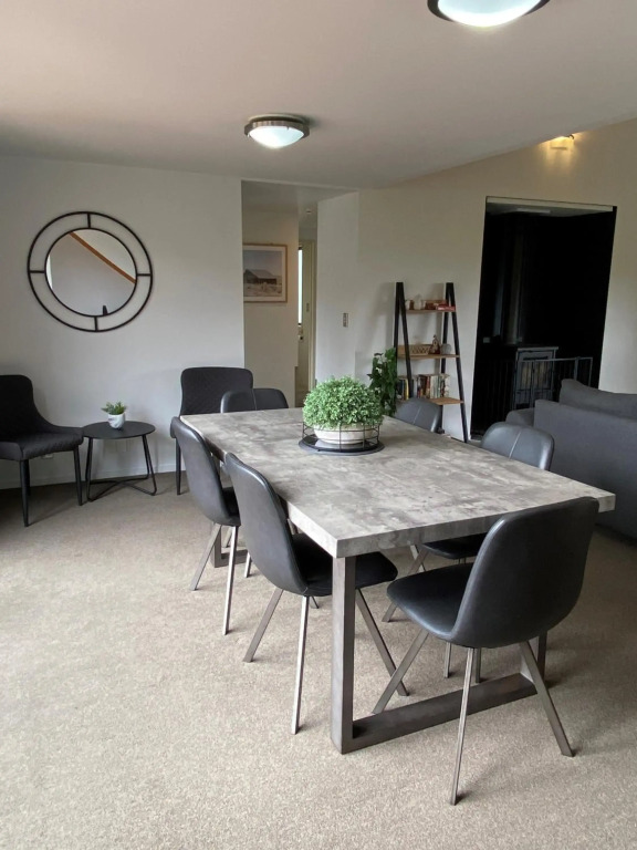 *** LAKE VILLA 467 ***