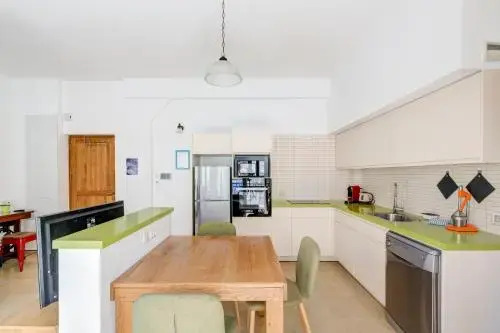 TLV2RENT Unique Dizengof Apartment