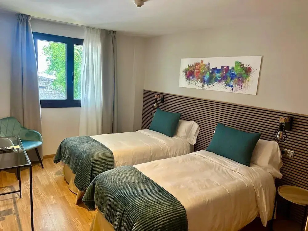 Hotel Ávila Diró