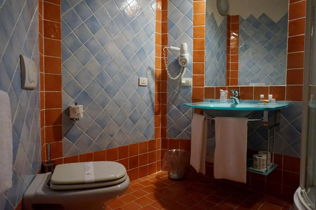 Hotel Monti Di Mola