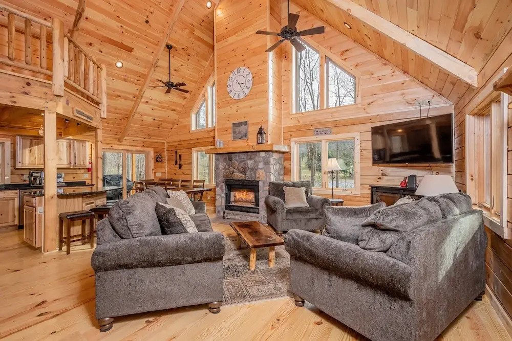 Wander Inn by Taylor Made Deep Creek