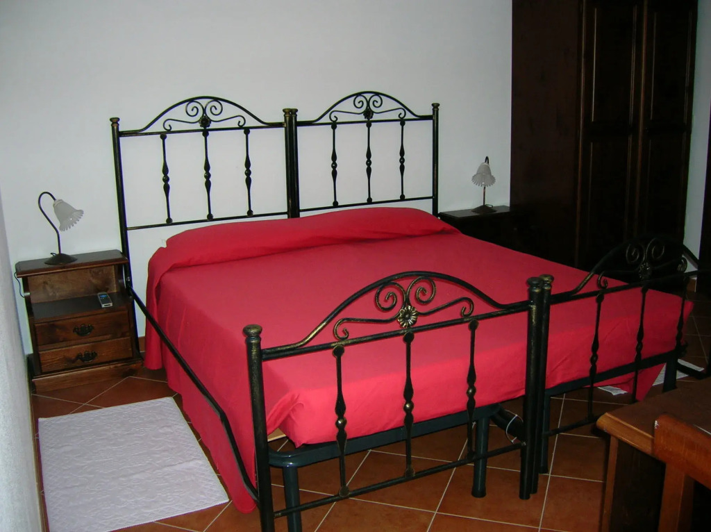 Bed Sandalia