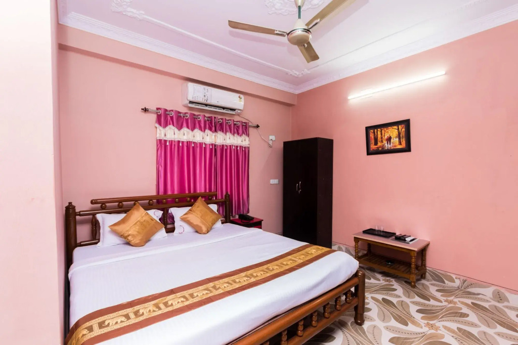 New Ashoka Hotel By OYO Rooms