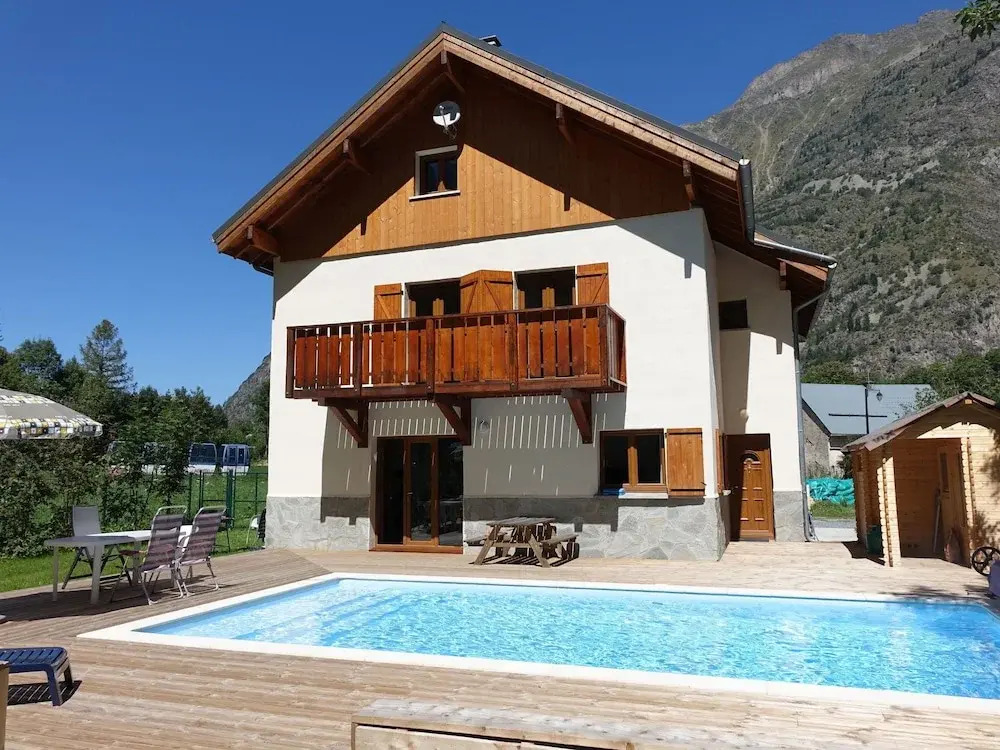 Modern chalet in Venosc with pool