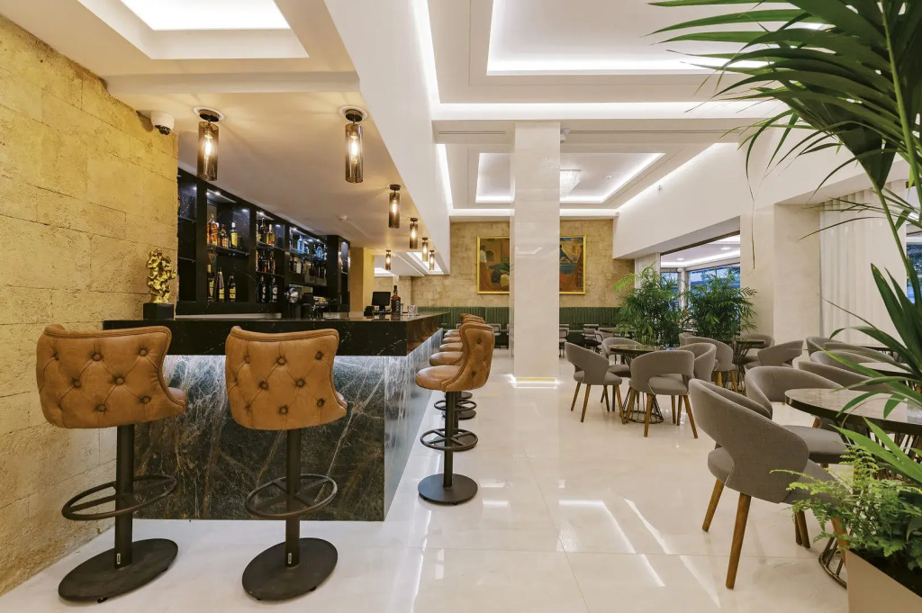 Acandia Hotel
