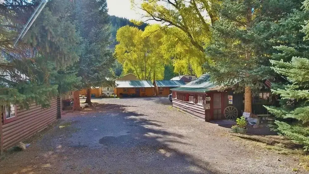 Cannibal Cabins