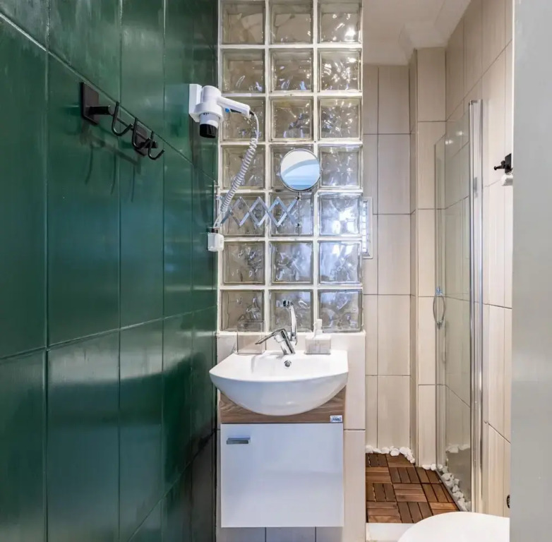 Stylish Flat 5 Min to Taksim Square in Beyoglu