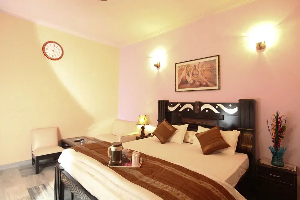 Fabhotel Ivy Inn