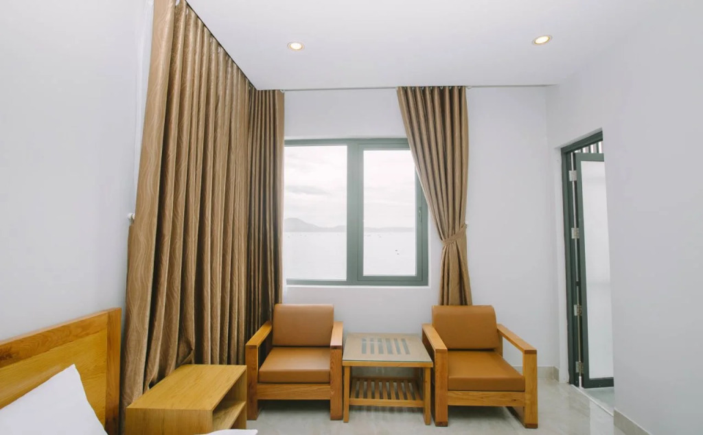 Tan Hoang Long beachfront hotel-Apartment ,Da Nang