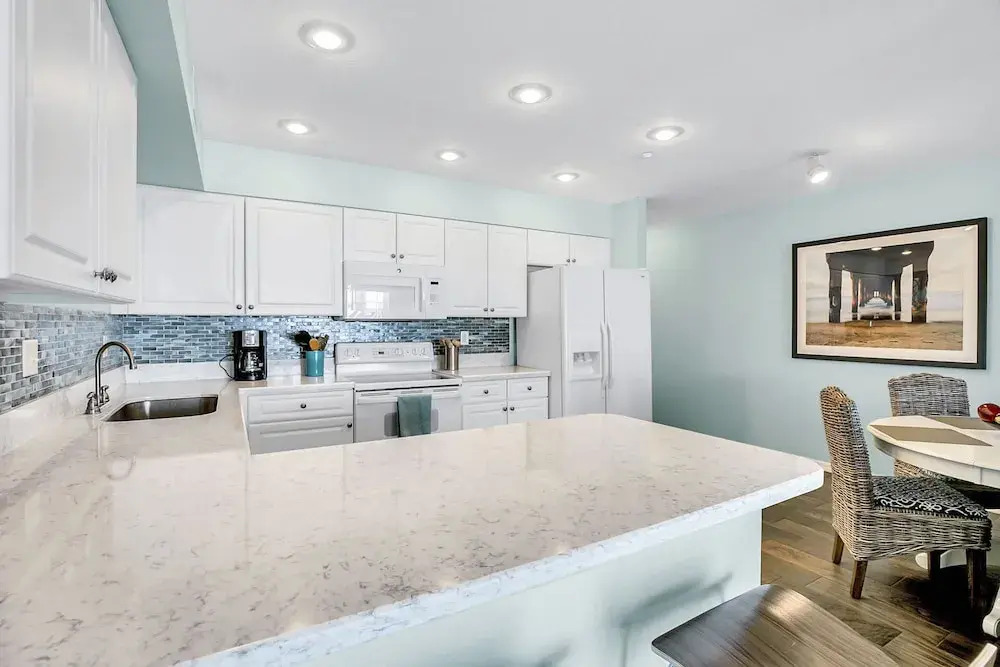 Beachside Condo in Tampa Bay by RedAwning