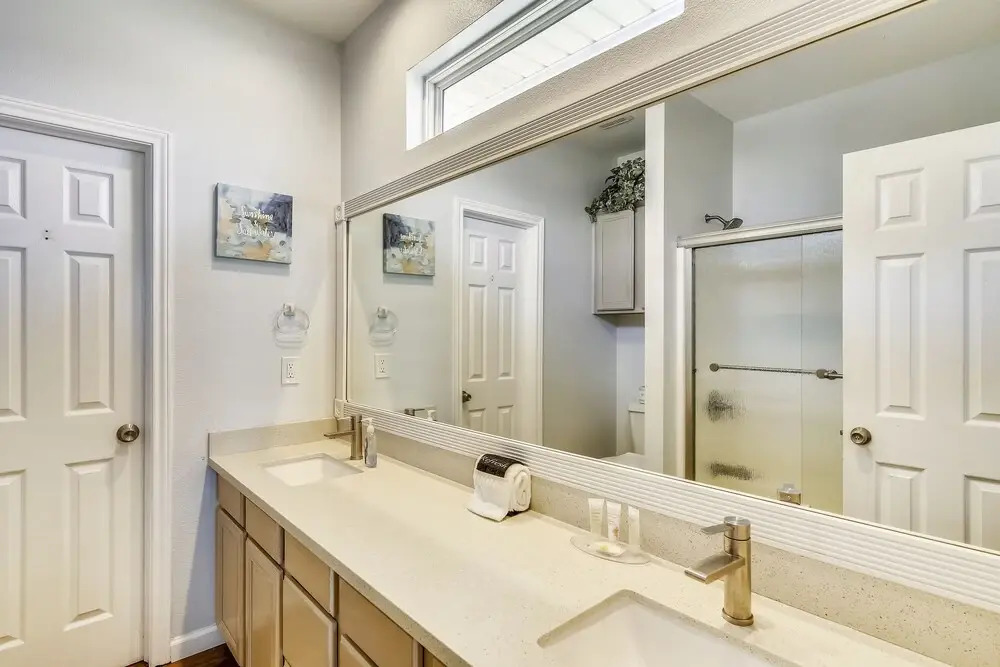 Kahala 11835 - 6 Br Home
