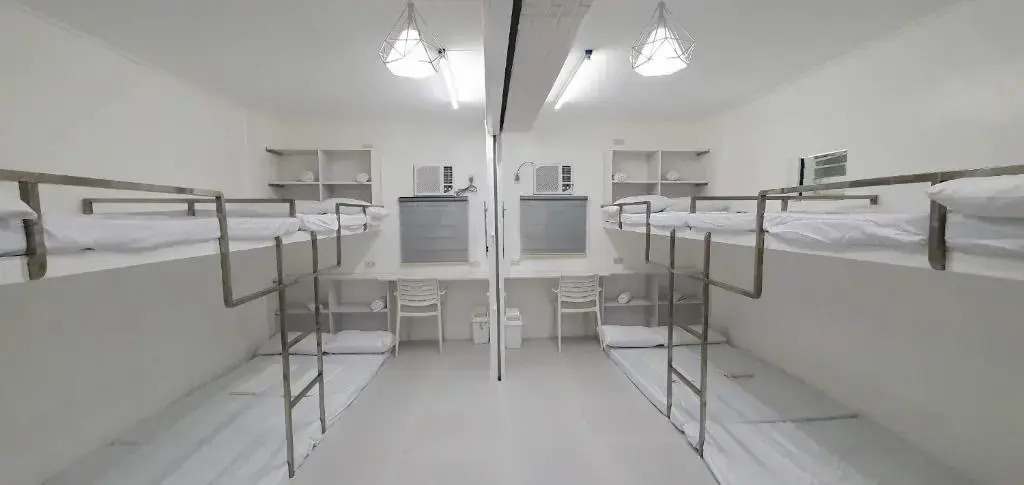 ERVoruto Hostel Makati