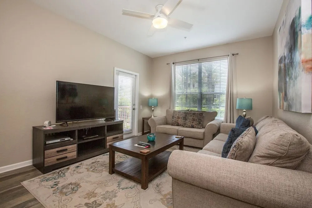 4862 Cayview Ave #110