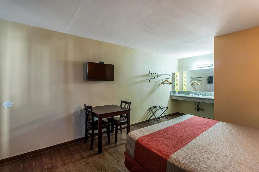 Motel 6-Blythe, CA - South