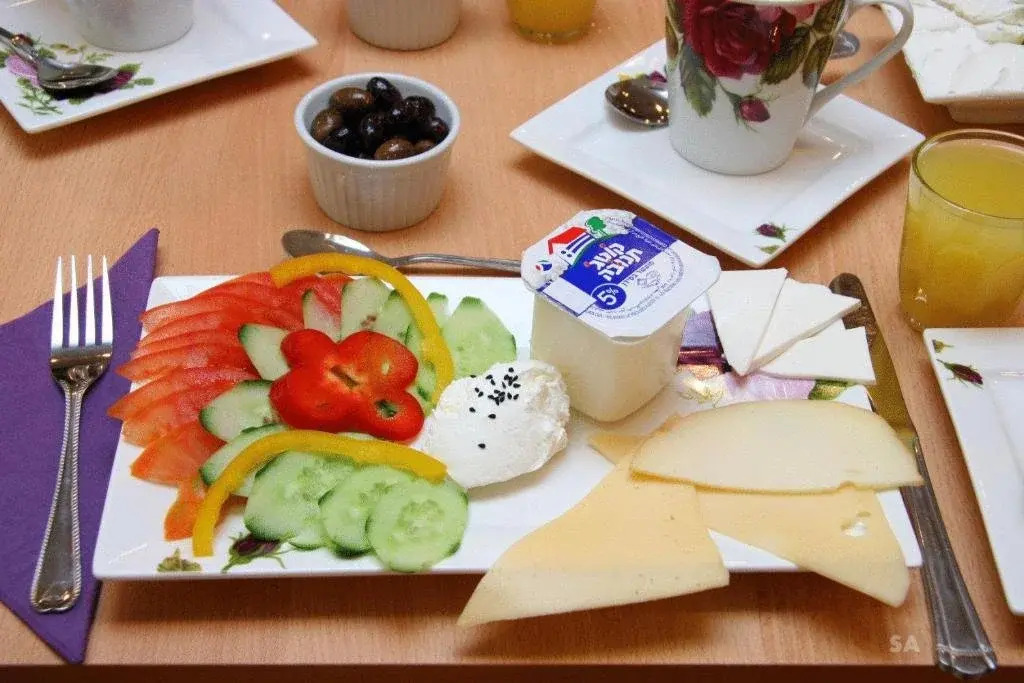 Safed Inn