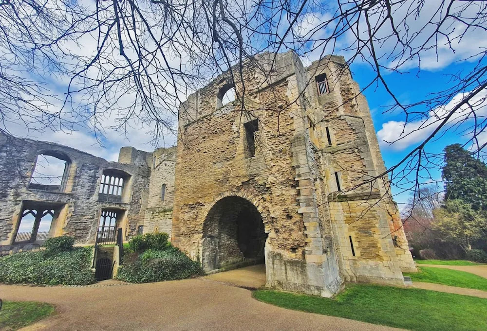 No.31 Castle Gate