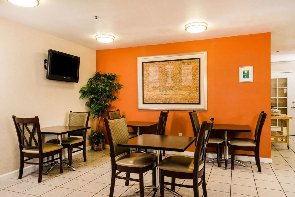 Quality Inn & Suites Lathrop