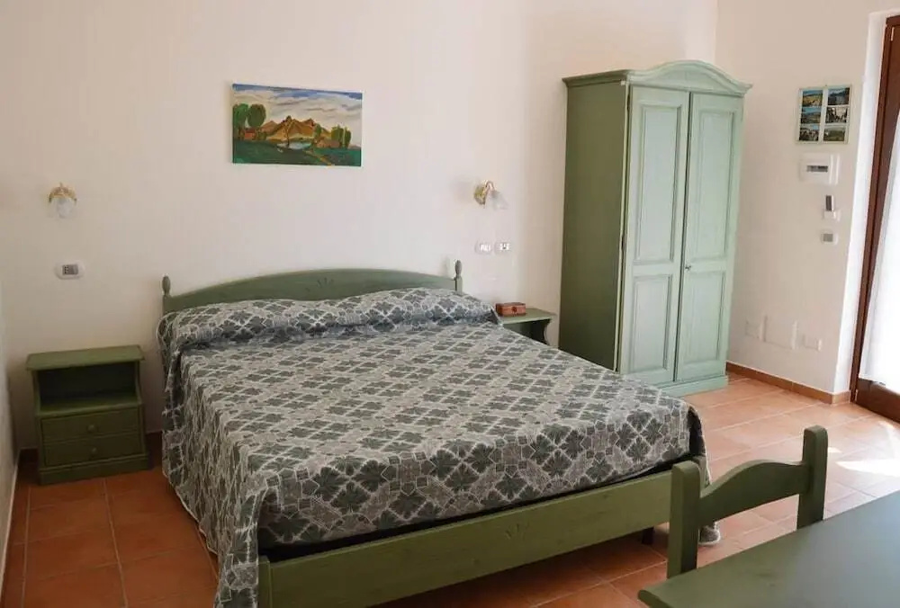 Agriturismo Terra Di Elea azienda agricola di Raimondo MIchela