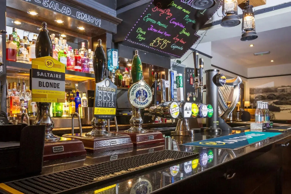 Grantham Arms