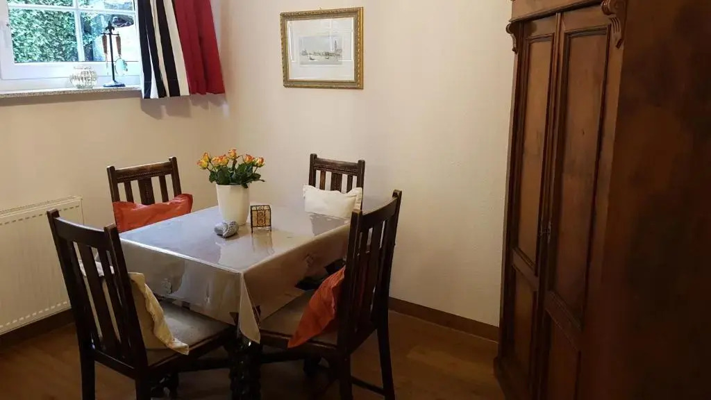 Ferienwohnung "Waldeck" Nahe Messe und Bodensee