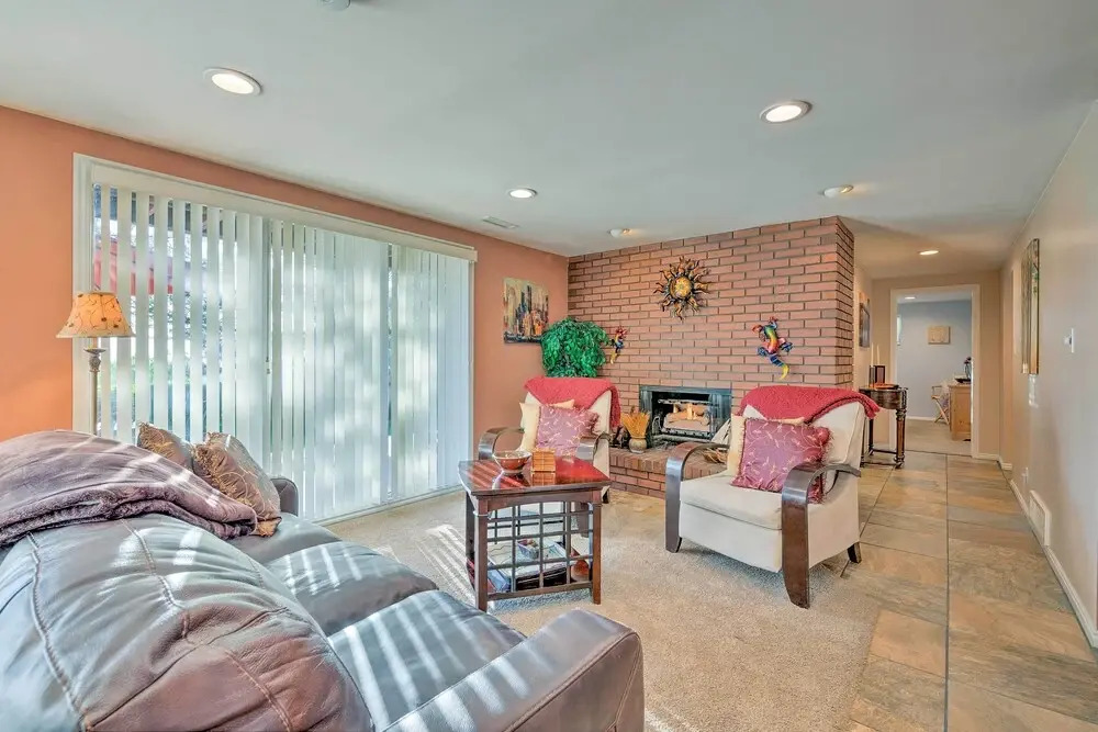 Roomy Salt Lake City Apt With Movie/game Room