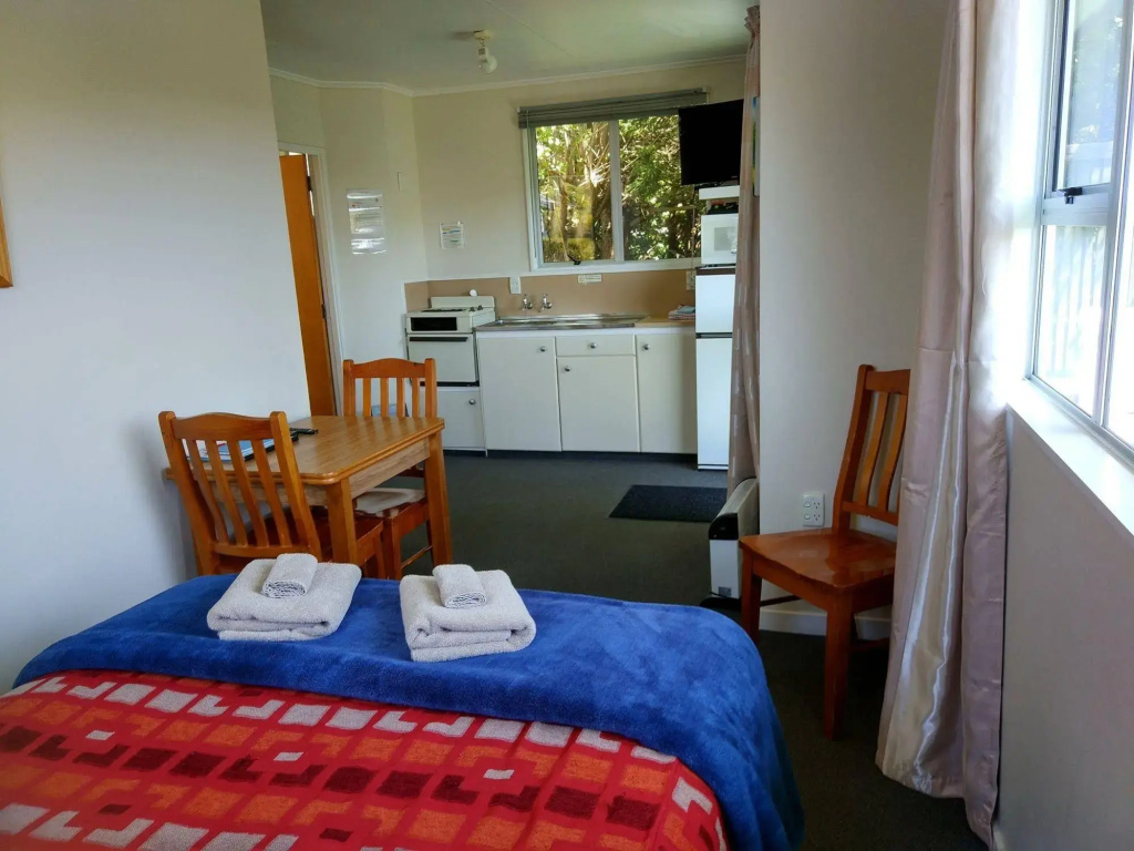 Pictons Waikawa Bay Holiday Park