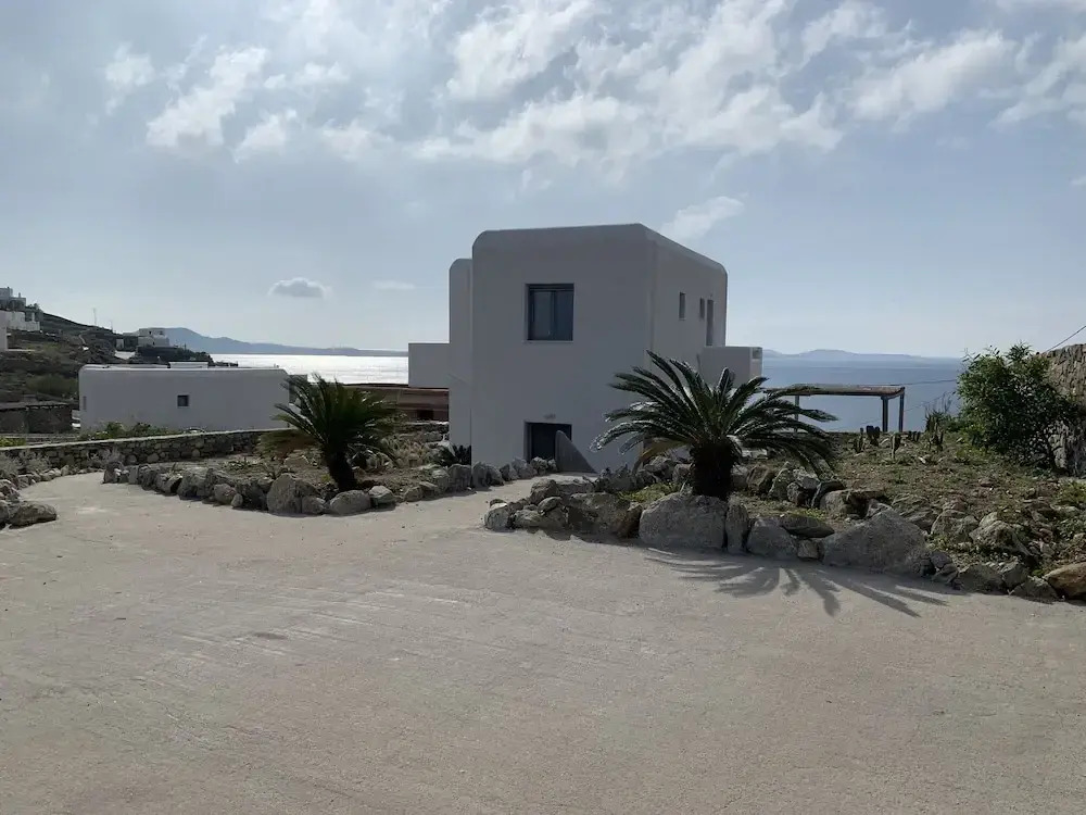 Nikoi Villas