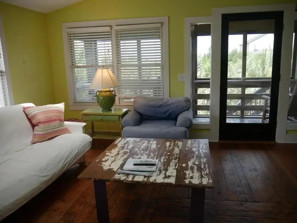 Plum Crazy Up - 2 Br Townhouse