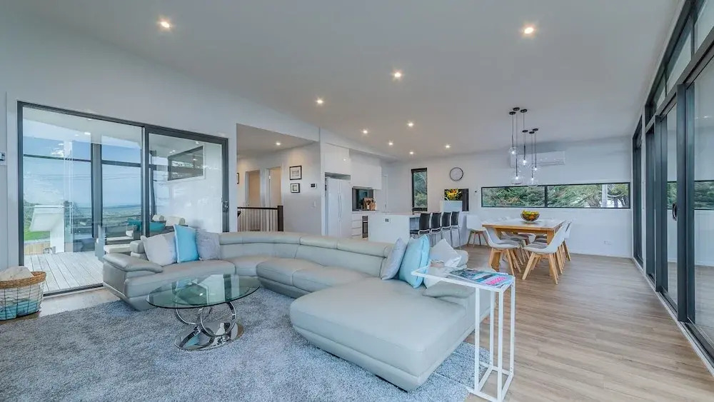 Sweeping Views - Free Wifi & Netflix - PET Friendly