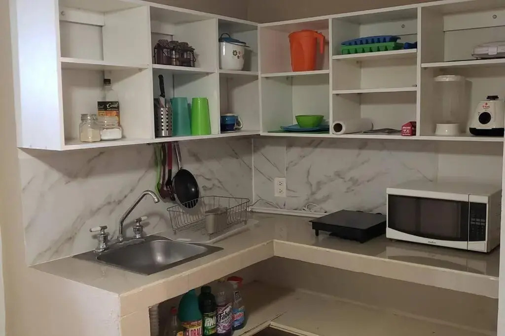 Departamento GRANDE con 2 recamaras con aire 5 camas wifi 115mb, cocina .Cochera techada, #4