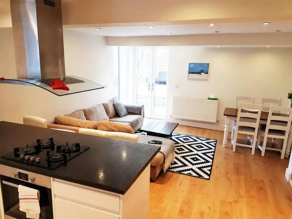 Beautiful Battersea 2 Bedroom Garden Flat