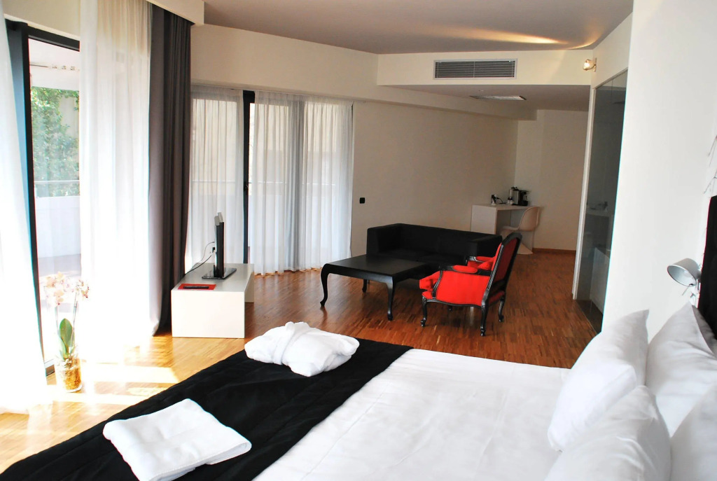 Sarroglia Hotel