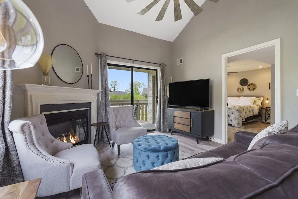 Highland Hideaway - Branson - Local Attractions, On-site Amenities & More!