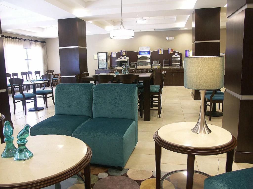 Holiday Inn Express & Suites - Cleveland Northwest by IHG