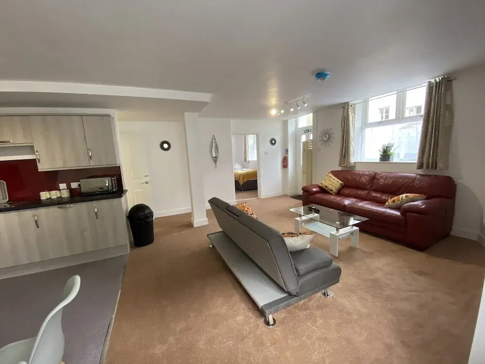Octagon Apartment 1