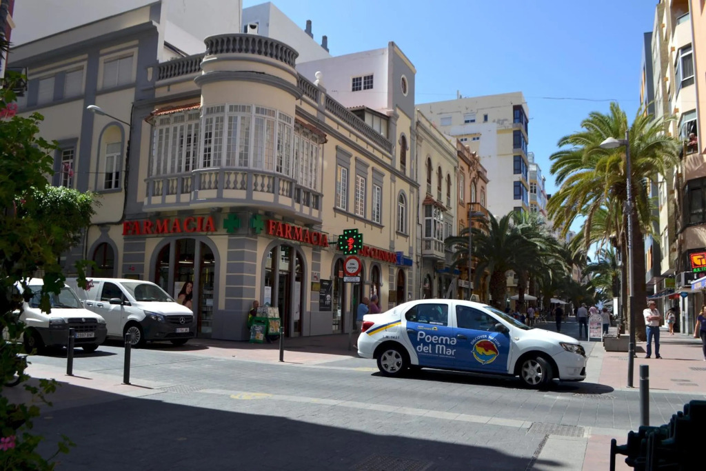 404 Apartamento con vista mar