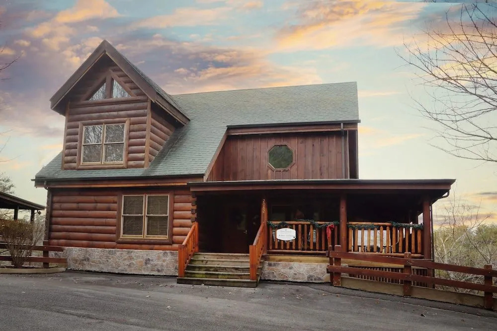 Echoes of Eden 4 Br cabin by RedAwning