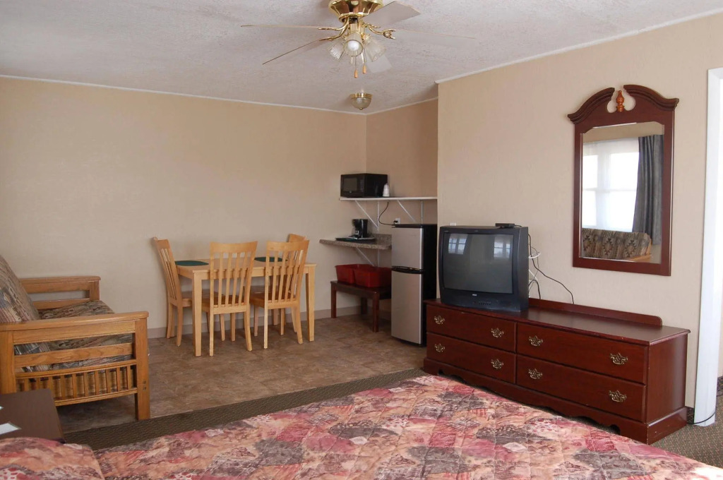 University Inn
